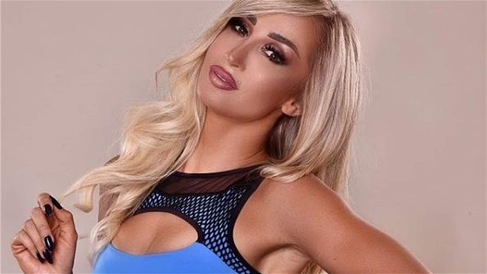 بالصور: فستان مايا نعمة الجريء يخطف الأنظار في عيد ميلادها