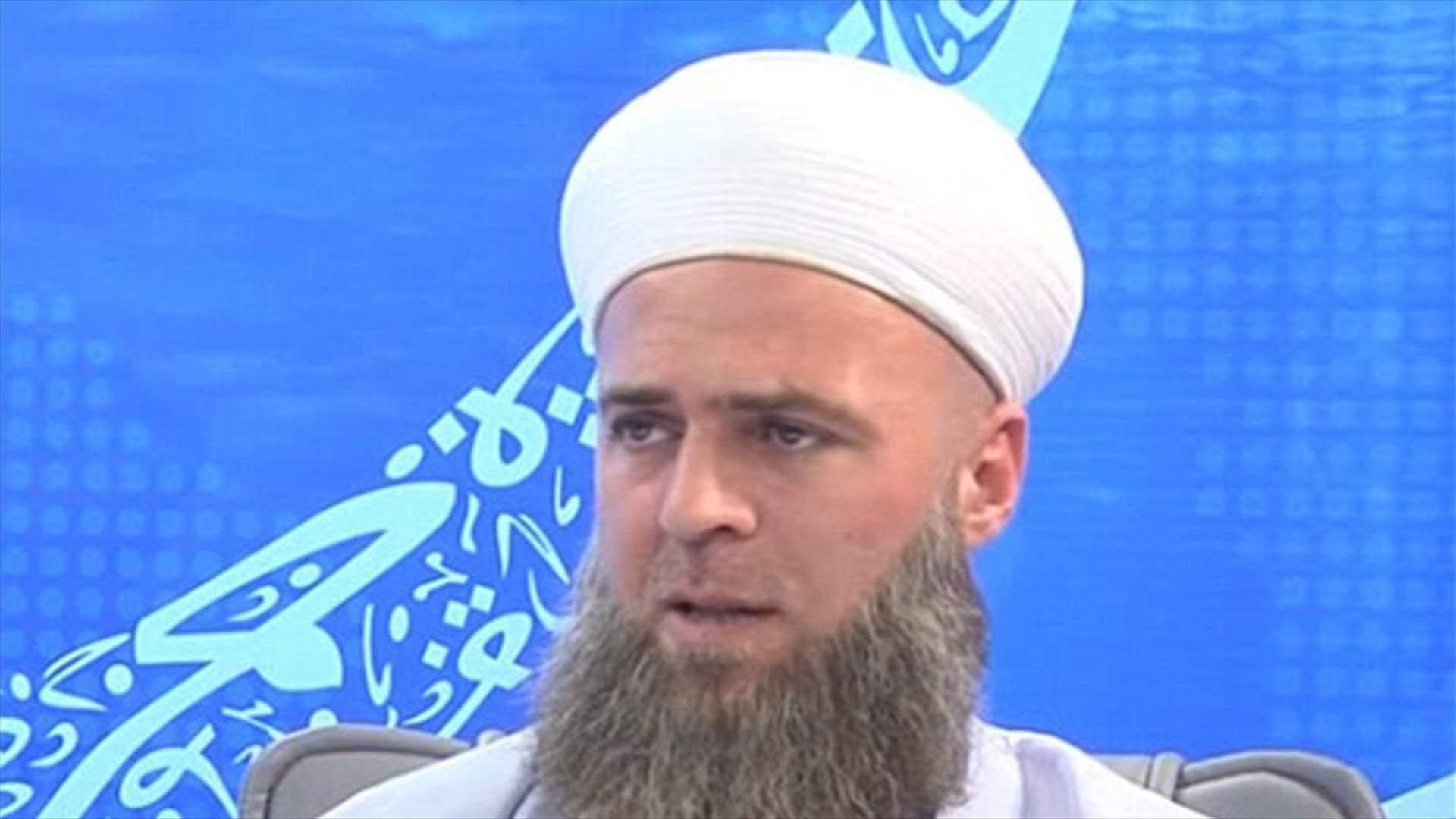 بالفيديو – شيخ تركي: &quot;الشاب من دون لحية يُشبه النساء ويثير الرجال!&quot;