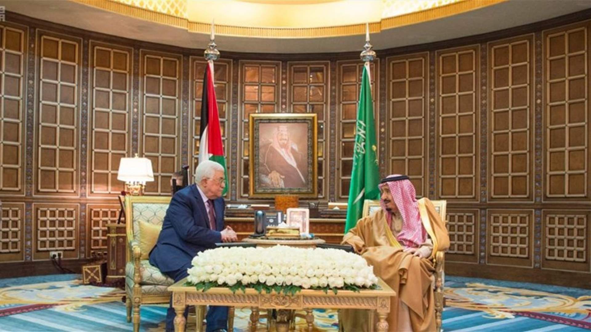 العاهل السعودي يلتقي الرئيس الفلسطيني في الرياض