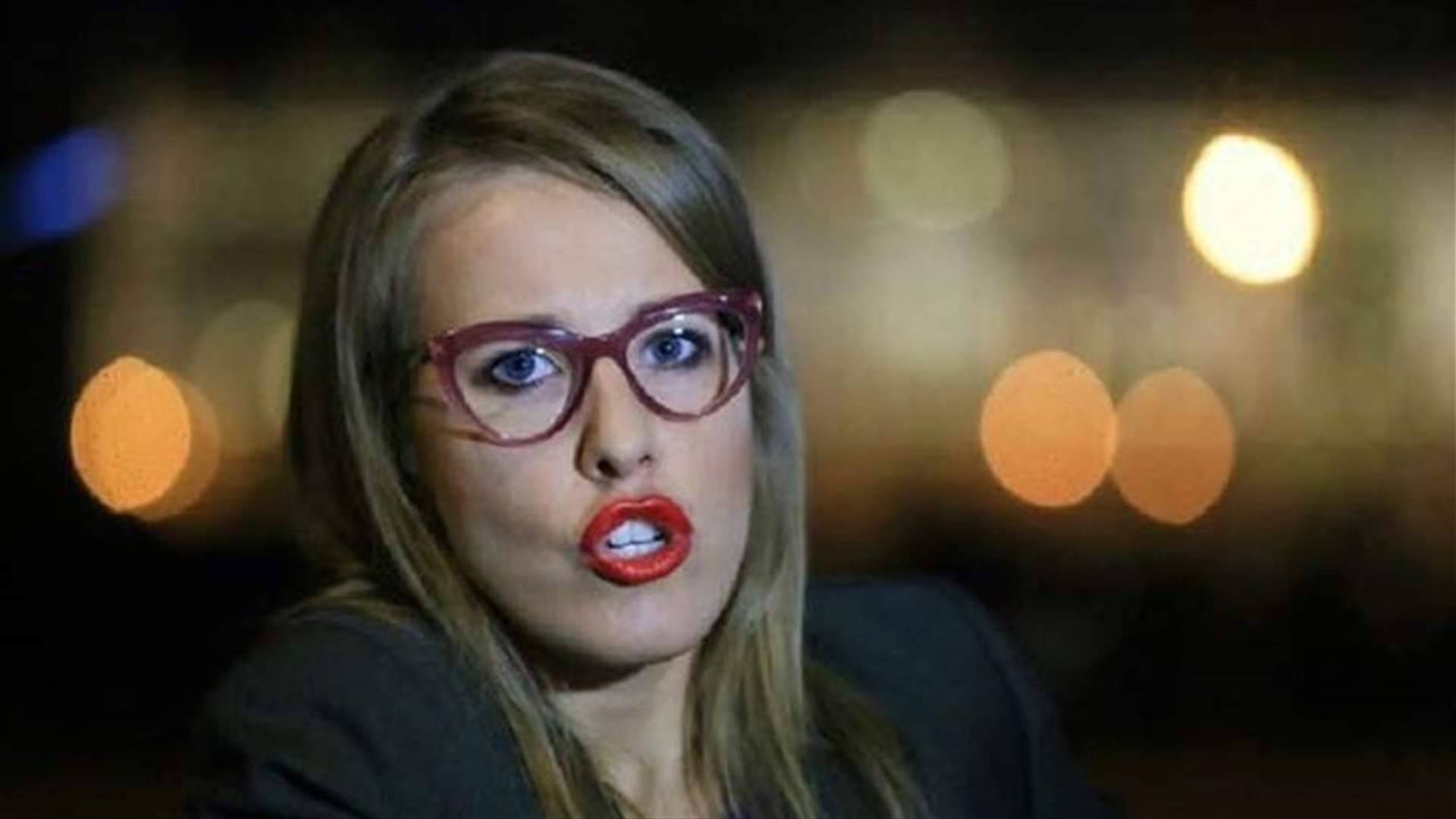 مذيعة تلفزيونية بوجه بوتين!!