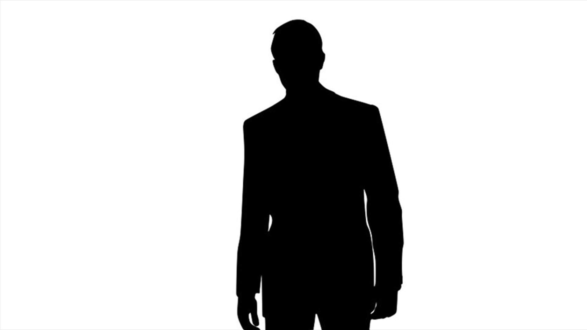 نجم لبناني ينفي خبر خطوبته من شابة أوروبية!
