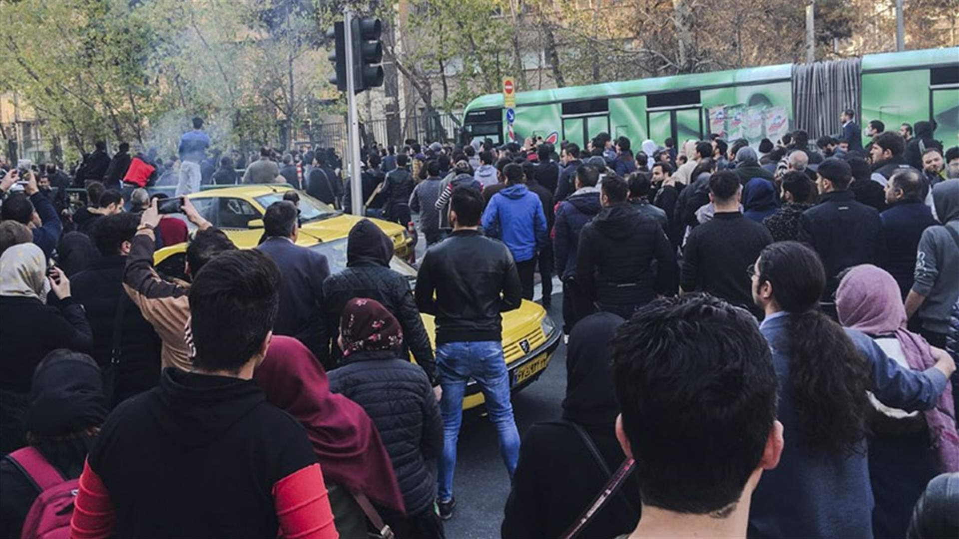 اعتقال 200 شخص خلال التظاهرات في طهران السبت