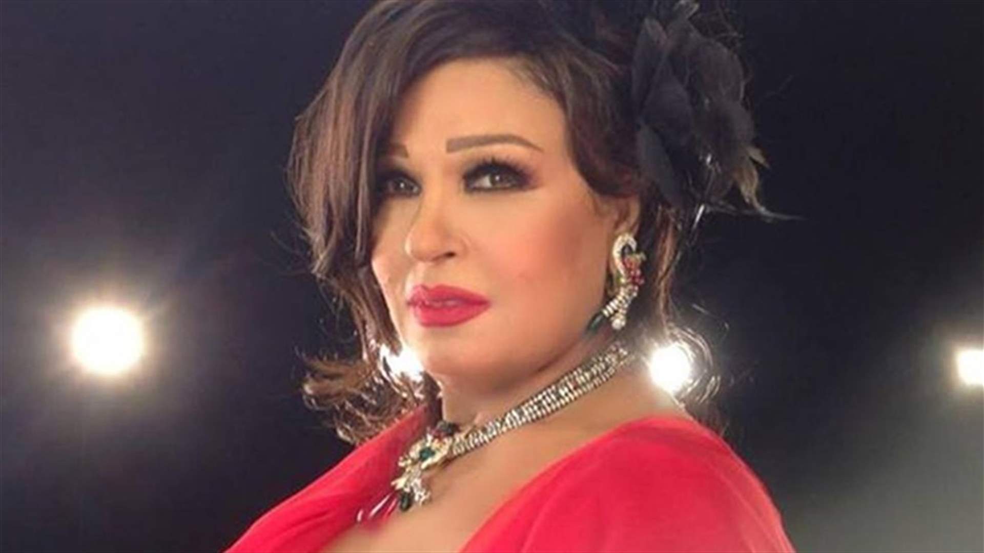 بالصورة – فيفي عبده مفجوعة برحيل "أوفى الناس"