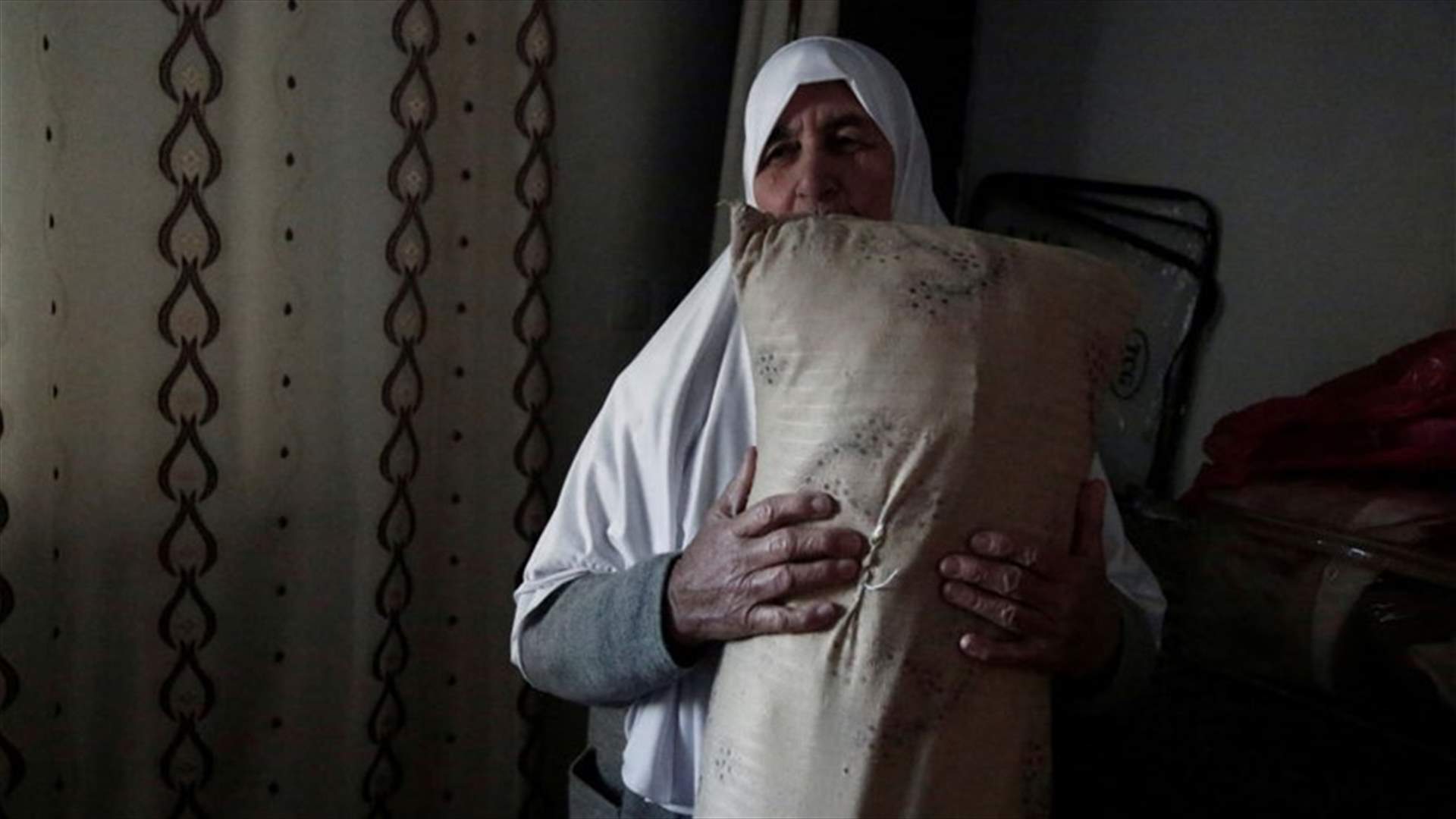 Growing Obsession: Palestinian Stuffs Pillows with 67 Years of Hair