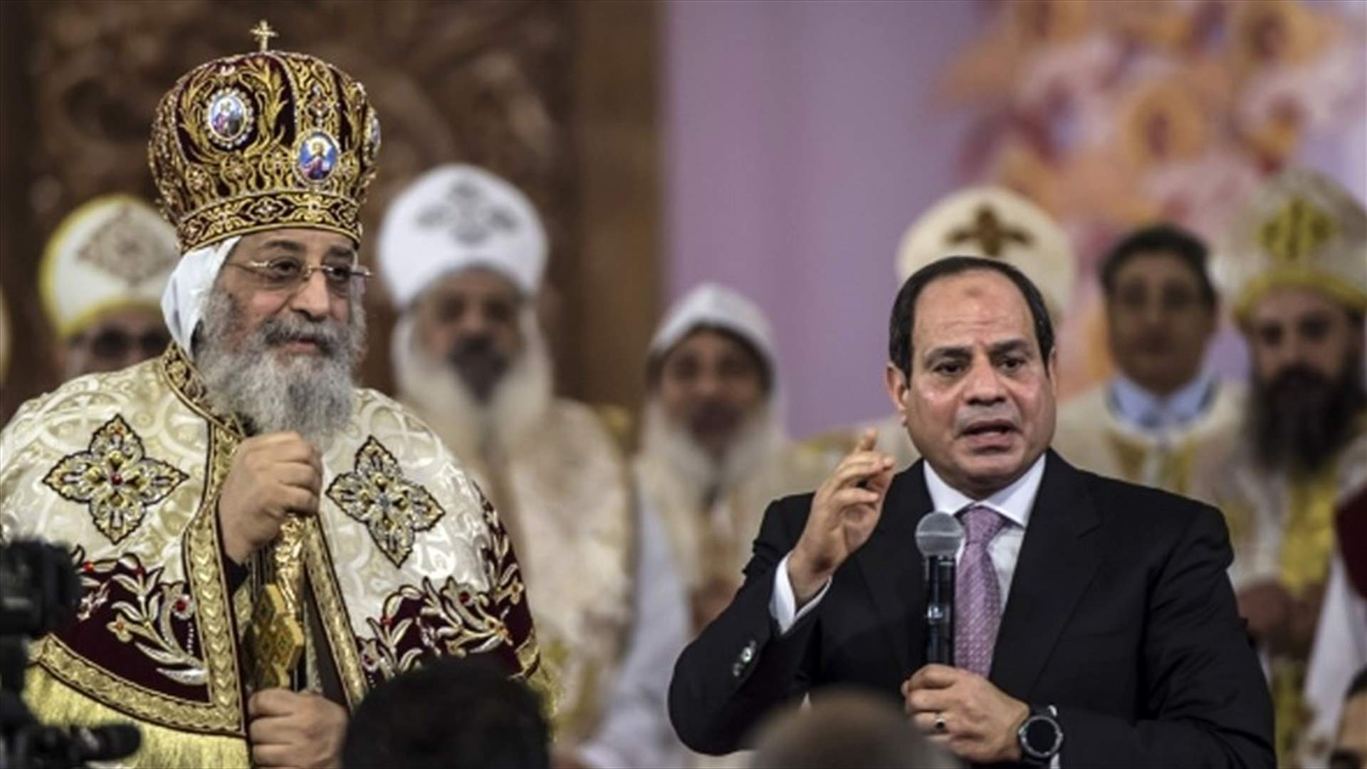 اقباط مصر يحيون قداس الميلاد وسط إجراءات أمنية مشددة