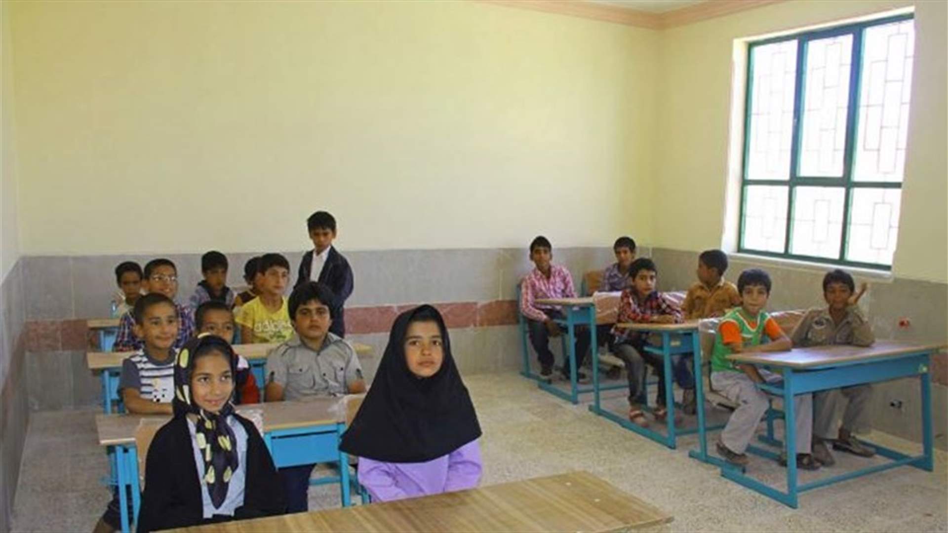 اللغة الإنكليزية ممنوعة في المدارس الابتدائية الايرانية