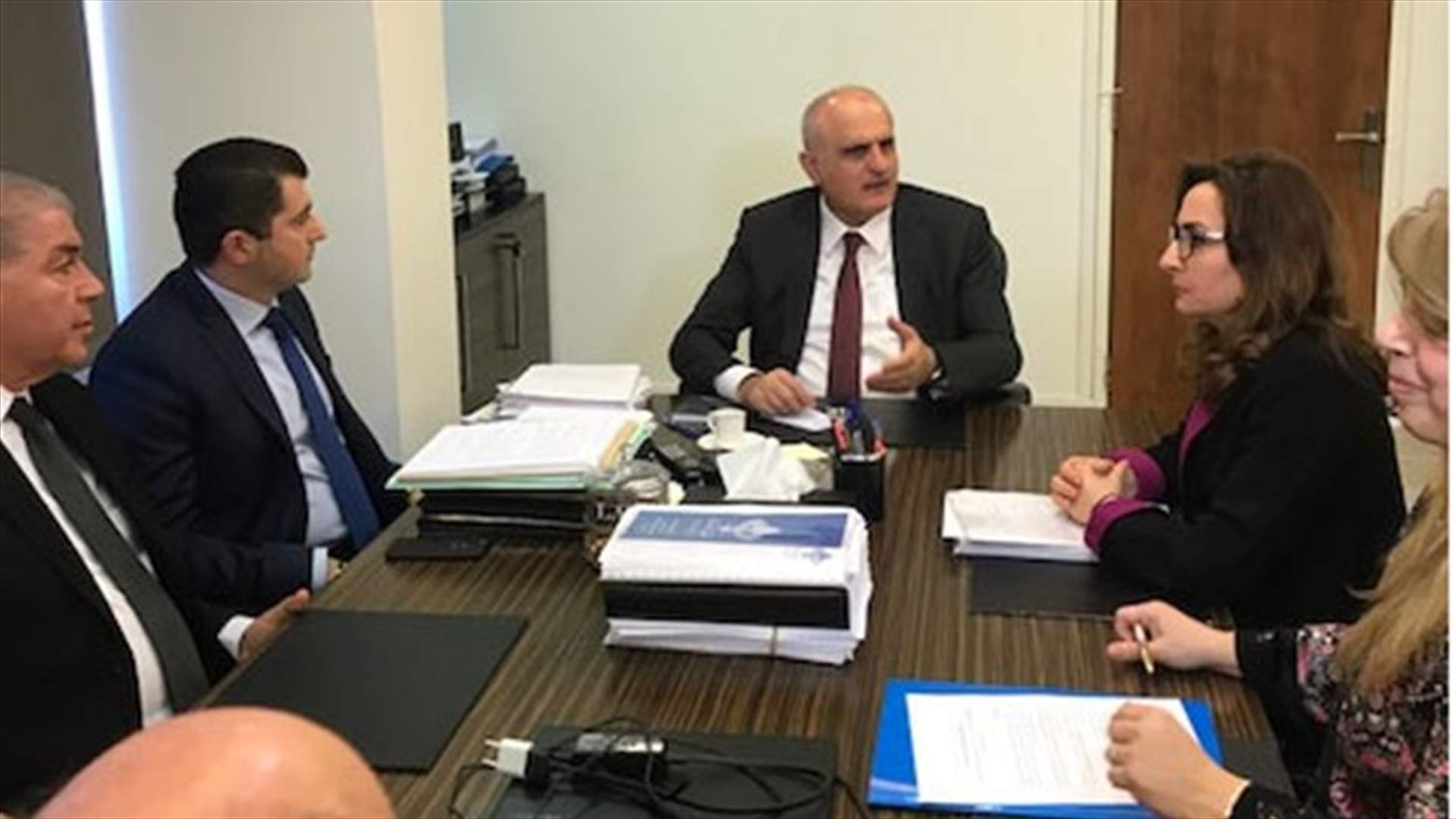 الجداول المالية الخاصة بالسلسلة بين حسن خليل والاسمر