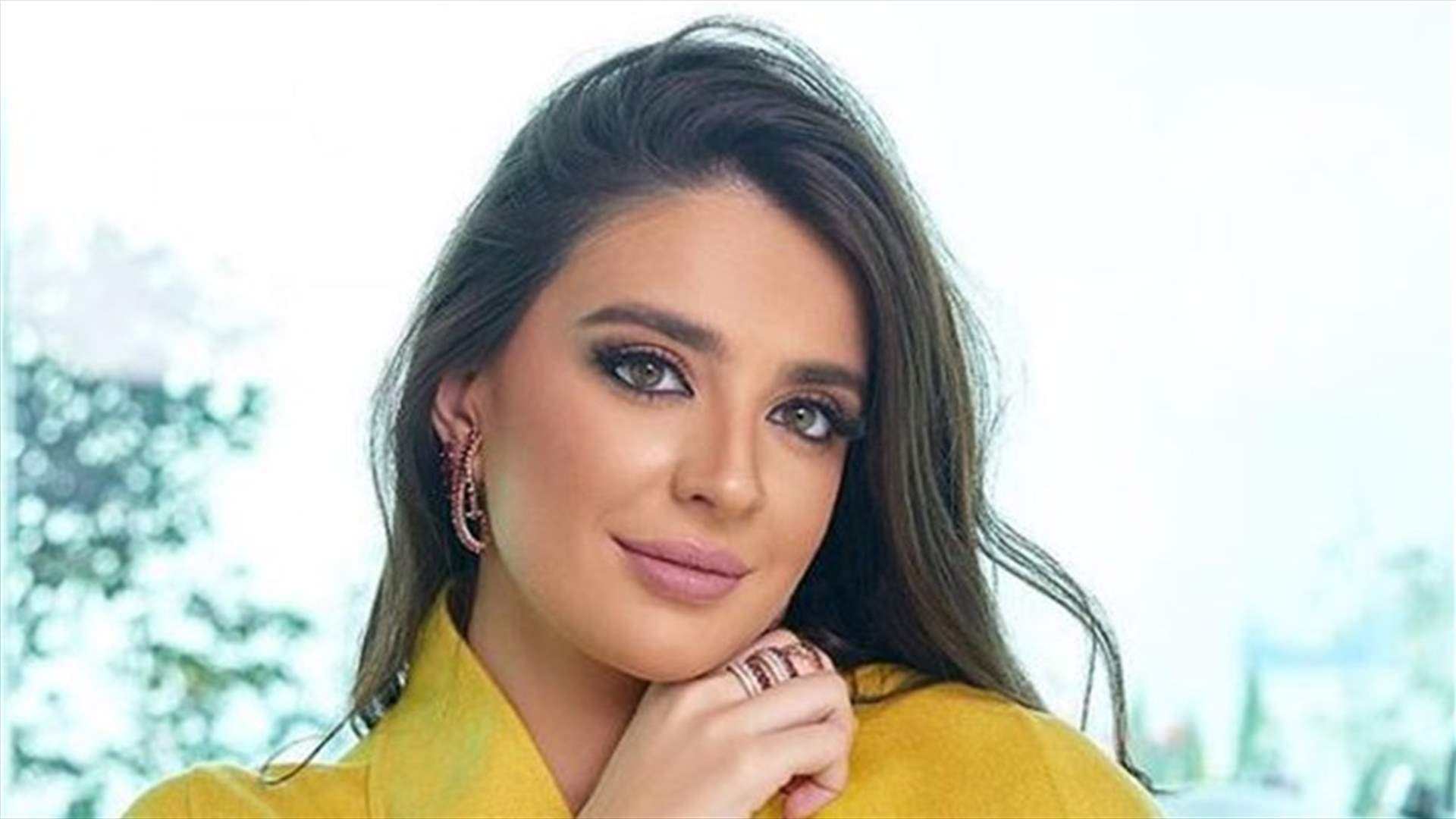52 حساباً وهمياً ينتحل صفة ملكة جمال لبنان بيرلا الحلو.. إليكم التفاصيل