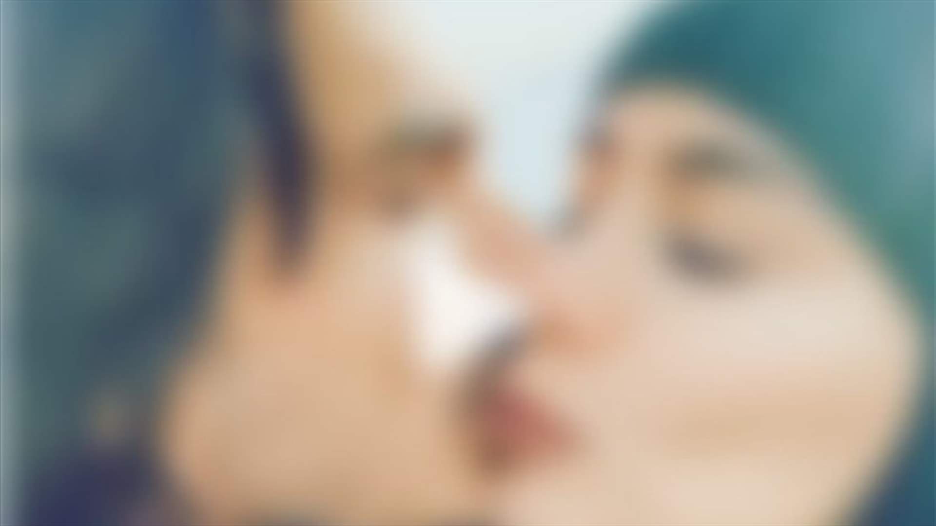 بالفيديو: نجمة ستار أكاديمي تشعل إنستغرام بقبلتها الحميمة
