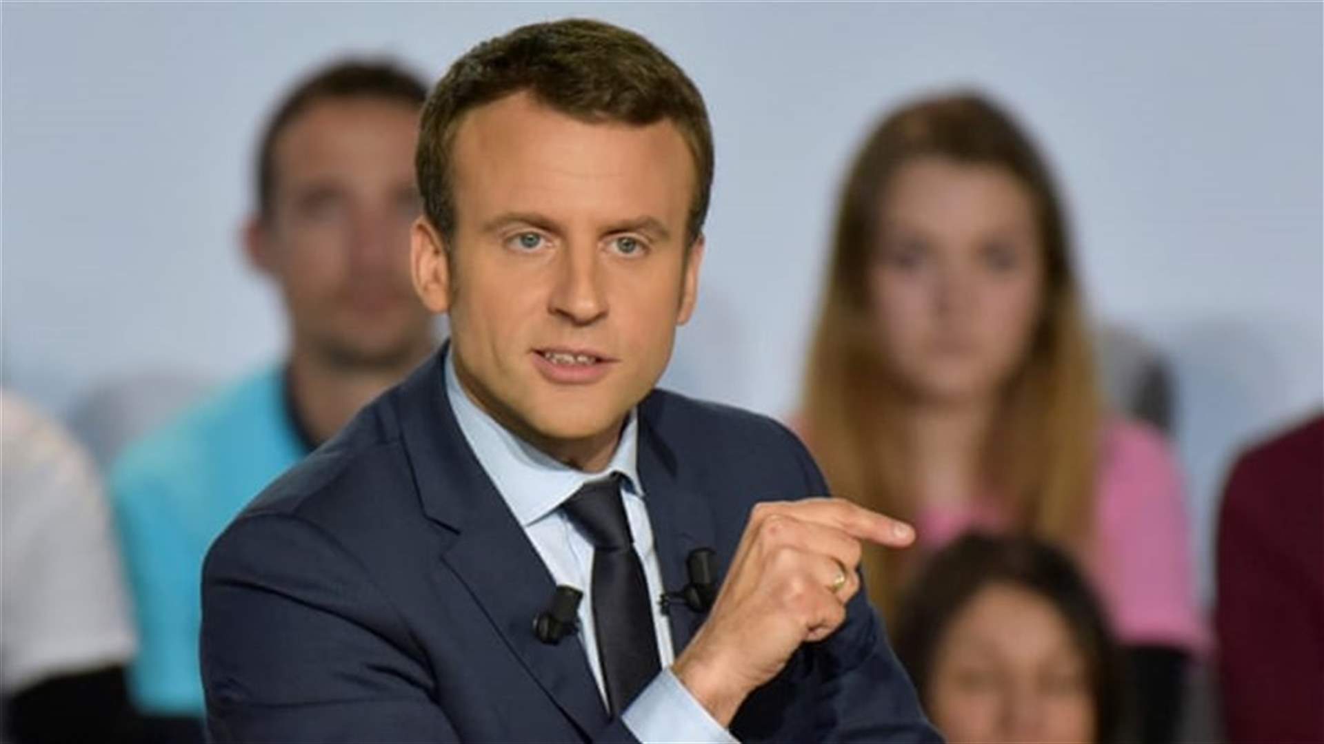 ماكرون يذكر بـ"ضرورة احترام" الاتفاق النووي مع ايران