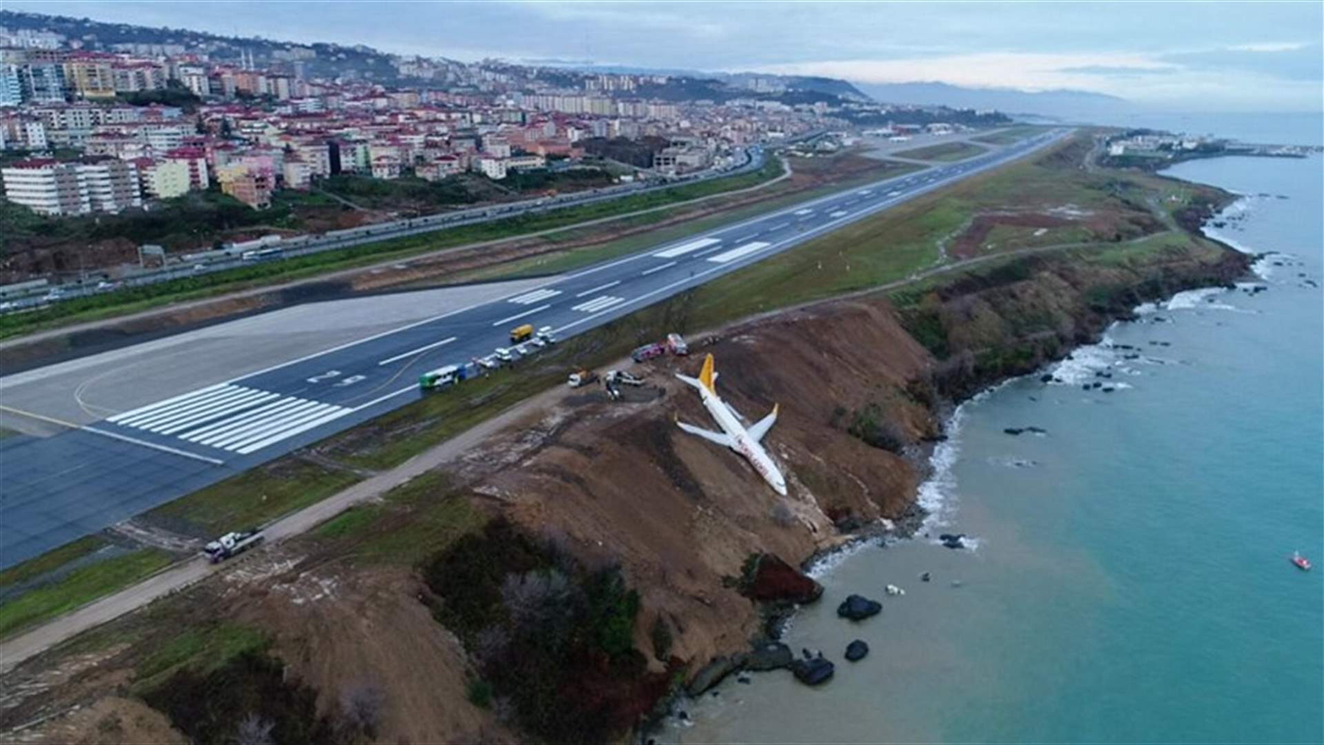 Plane skids off Turkish runway on Black Sea coast, passengers unhurt
