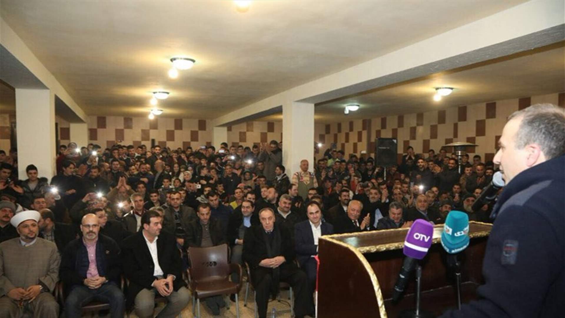 باسيل يحذر السفراء: الزموا الحدود والأصول
