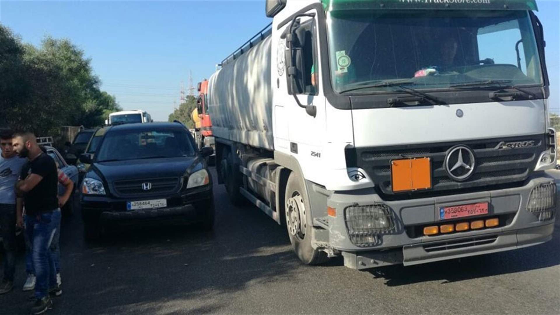 اتحادات النقل البري تعلن الاضراب العام والاعتصام