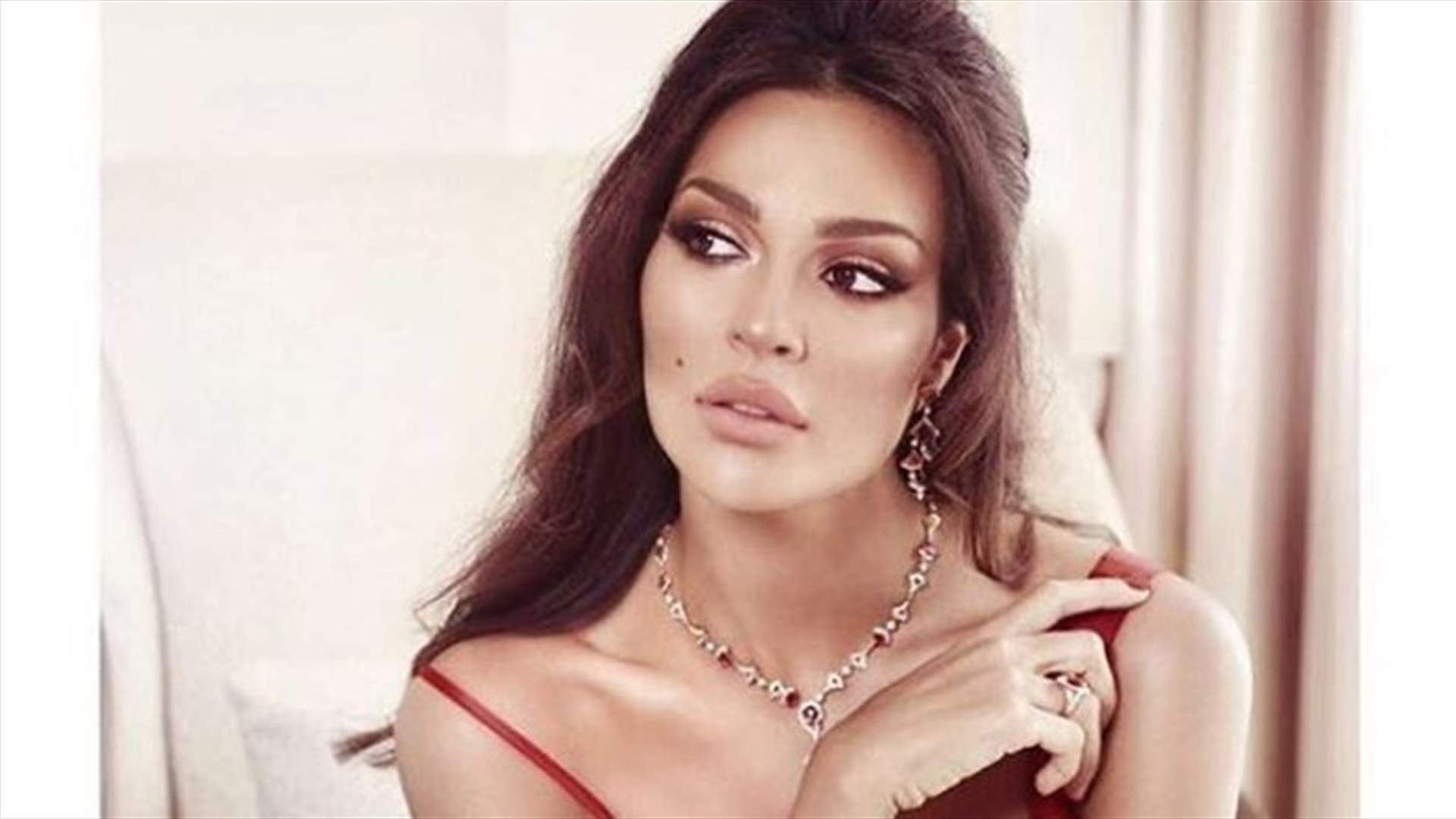 بالصور: شبيهة نادين نسيب نجيم تصدم الجمهور.. شاهدوا جمالها!