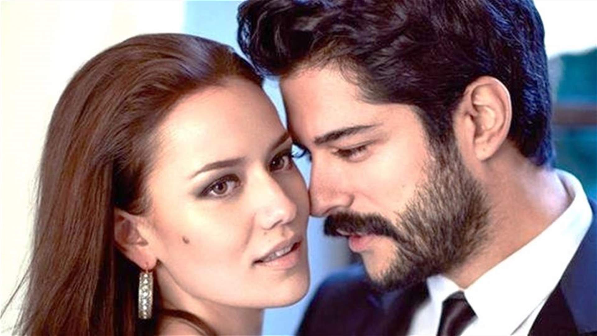 هدية ثمينة من بوراك أوزجفيت إلى زوجته فهرية أفجين...
