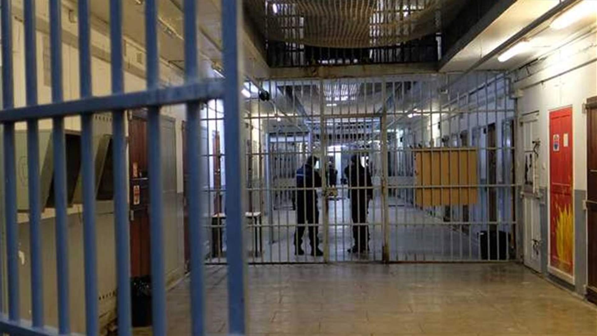 محكمة تركية تقضي بسجن خمسة صحافيين