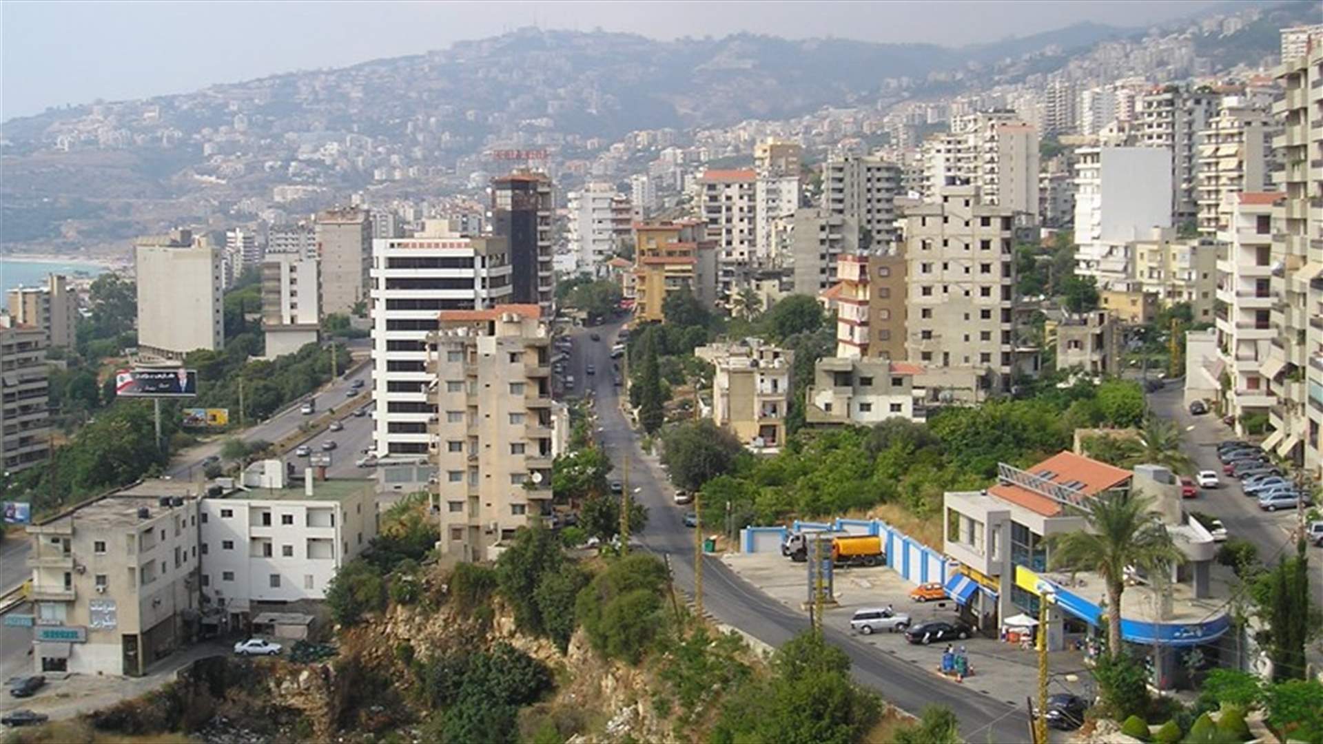 في صربا... رمى بنفسه من الطابق السابع بعد ضبطه يسرق إحدى الشقق
