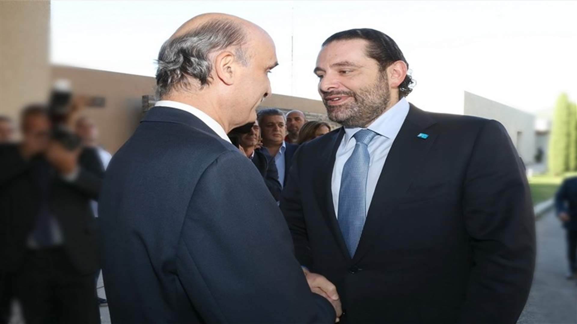 مصادر القوات للأخبار: الأمور عادت إلى مجاريها مع الحريري