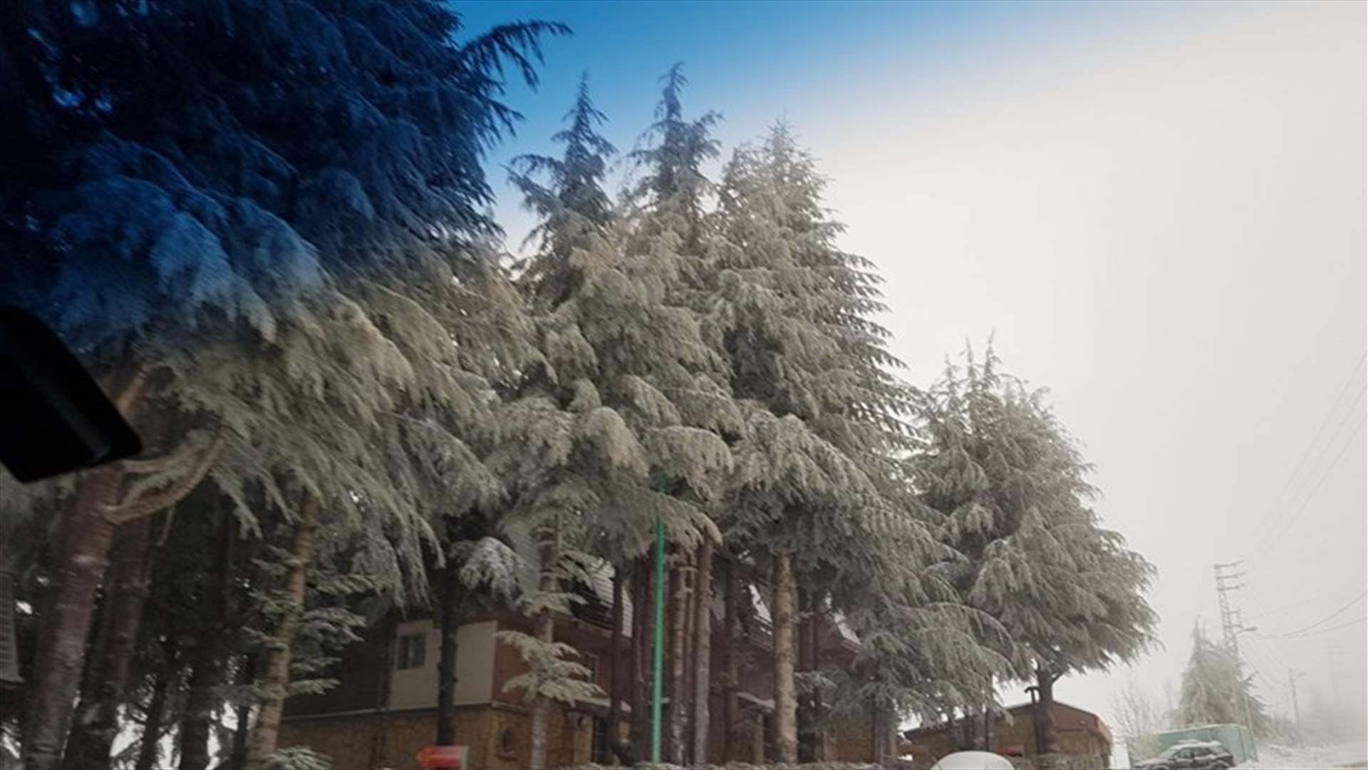 بالصور- الثلوج تغطي كفردبيان