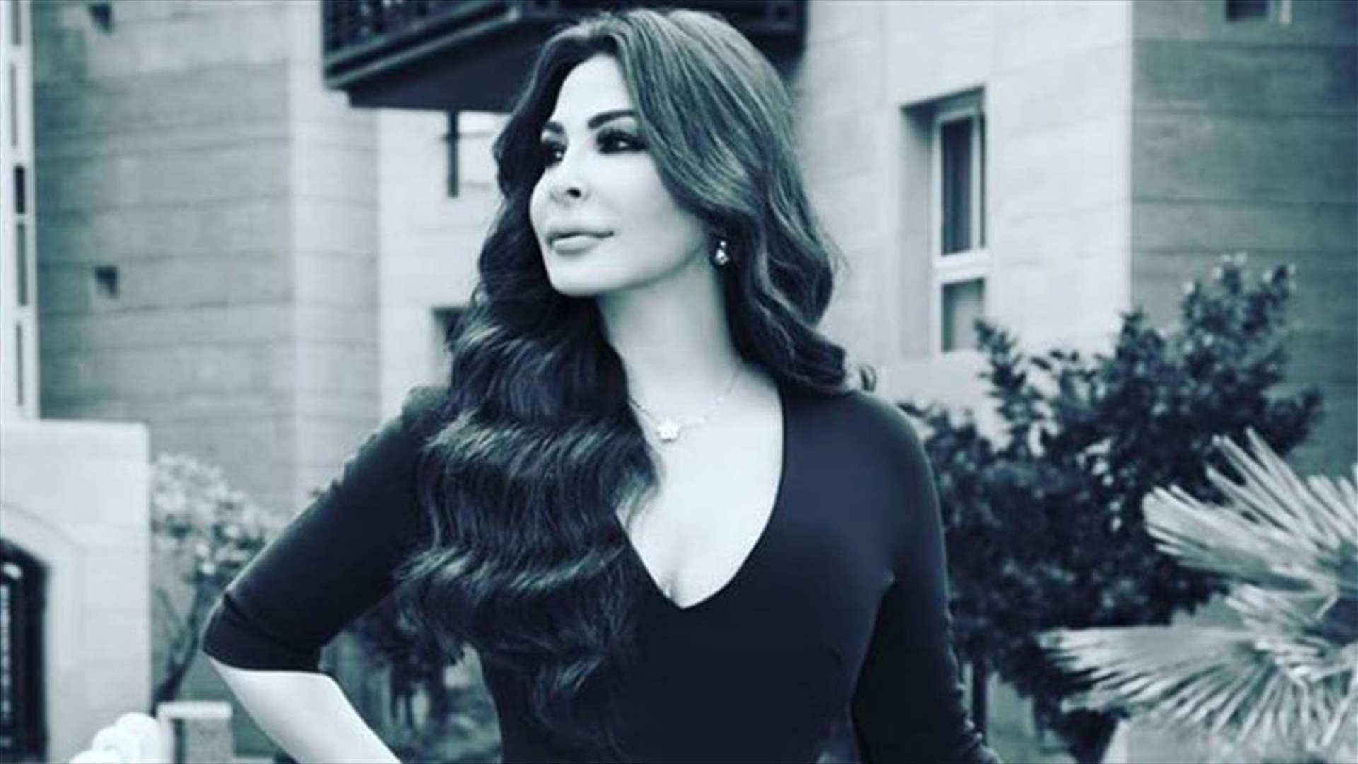 بالفيديو: إليسا شاهدت هذه الصورة وبكت!