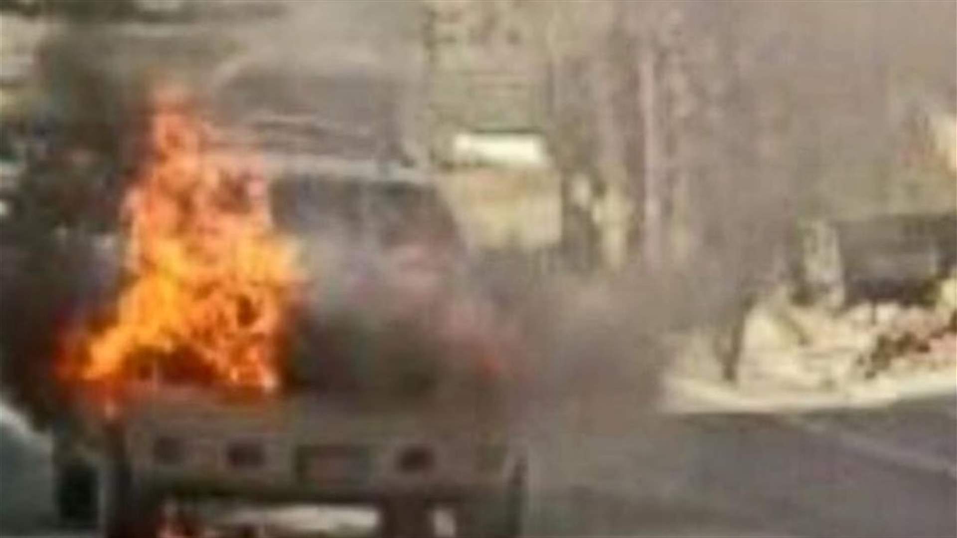 بالصور- حريق في سيارة احمد الحريري