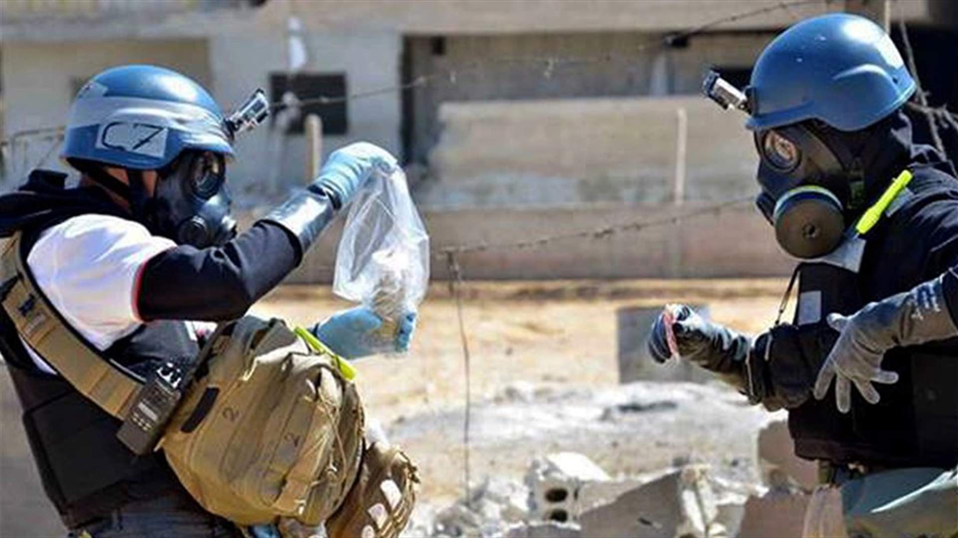 شركات في بيروت مشمولة بعقوبات فرنسية تنفي علاقتها بأسلحة سوريا الكيميائية