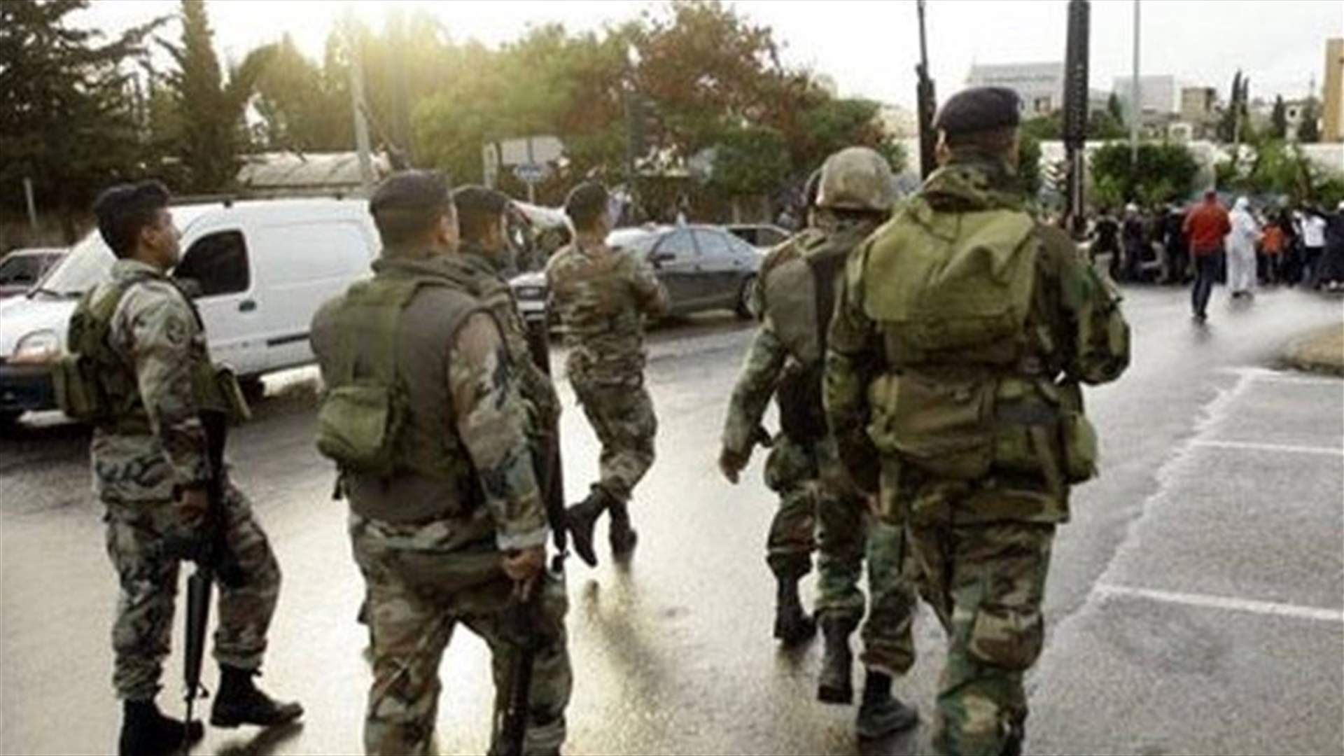 الجيش دهم منازل مطلوبين في بلدة الحمودية البقاعية