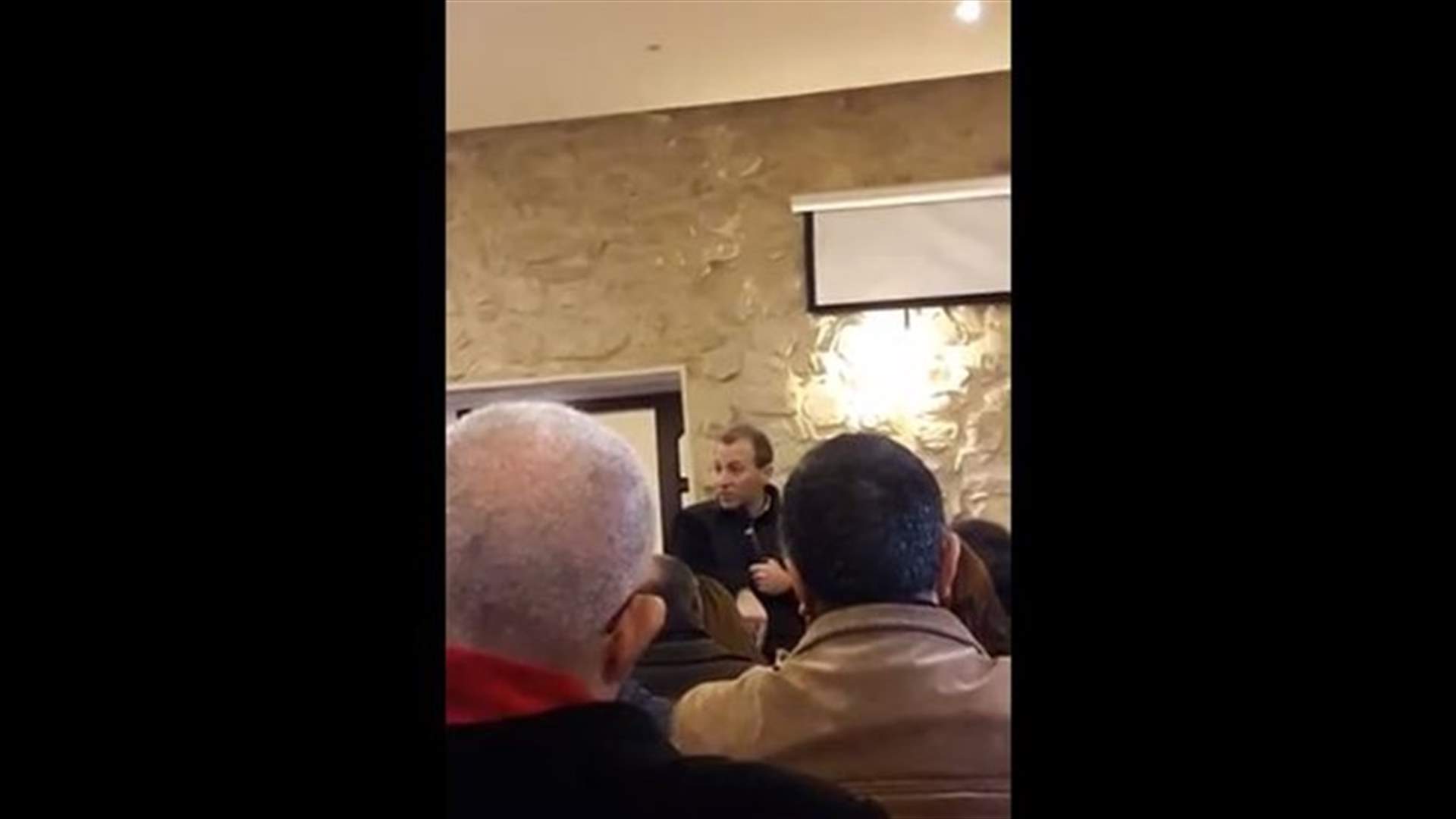 باسيل للأخبار: أعرب عن أسفي لما سرّب من كلام لي