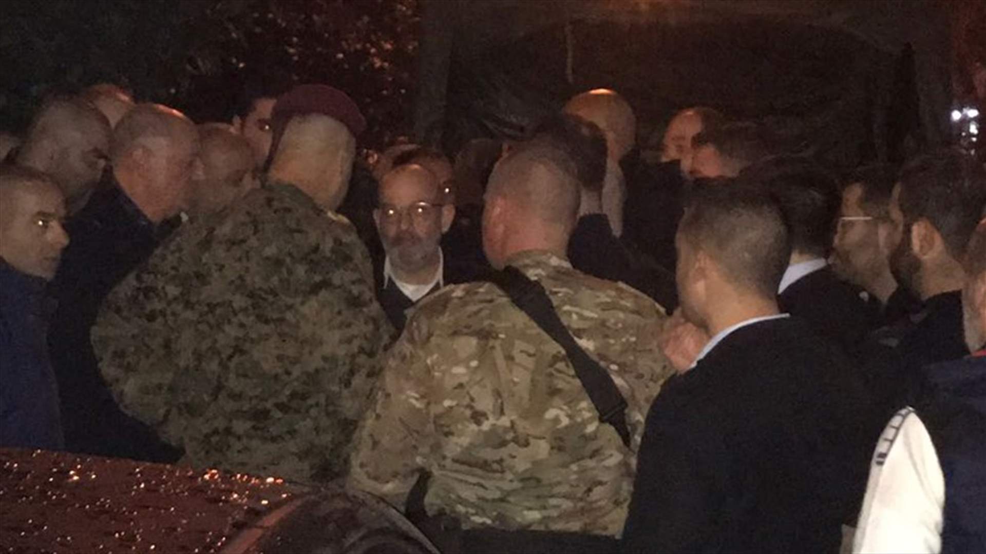 بالصورة - الصراف تفقد مركز التيار في ميرنا الشالوحي