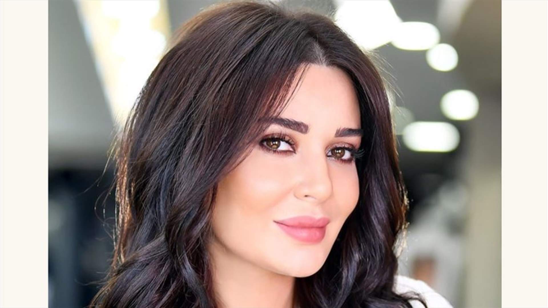 بالفيديو- شابة روسية "تقلّد" سيرين عبد النور...