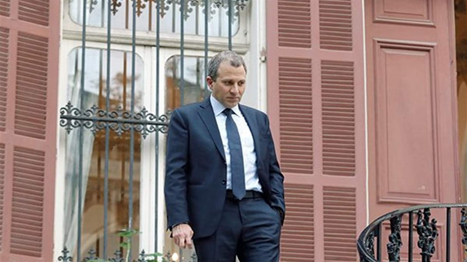 باسيل لـMagazine : &quot;حزب الله&quot; يأخذ خيارات في الموضوع الداخلي لا تخدم مصالح الدولة اللبنانية