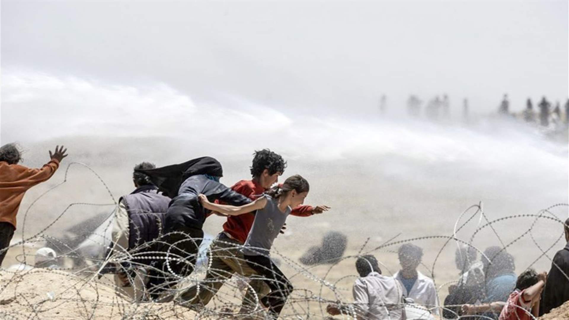 Turkey denies report border guards shot at fleeing Syrians