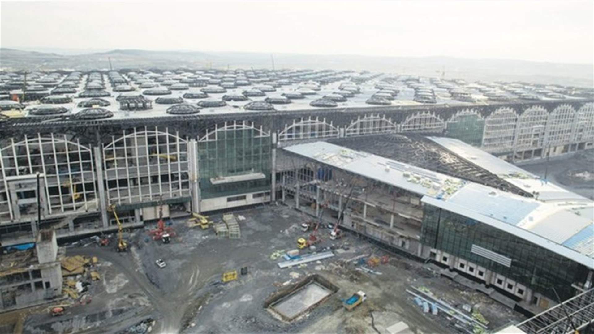 Turkey&#39;s largest airport will open in October - transport minister