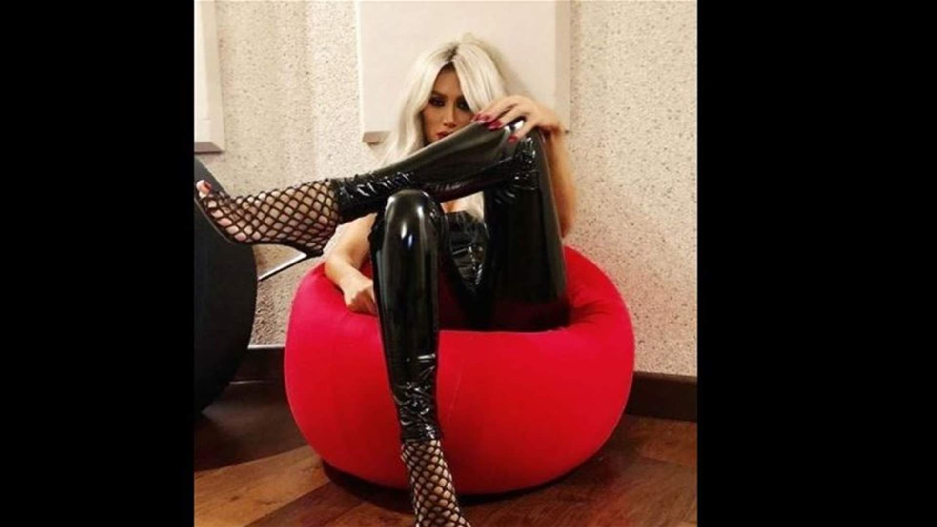 بالصورة - "صديقة الي" جديد مايا دياب في عيد الحبّ... لماذا بكت أثناء تسجيلها؟