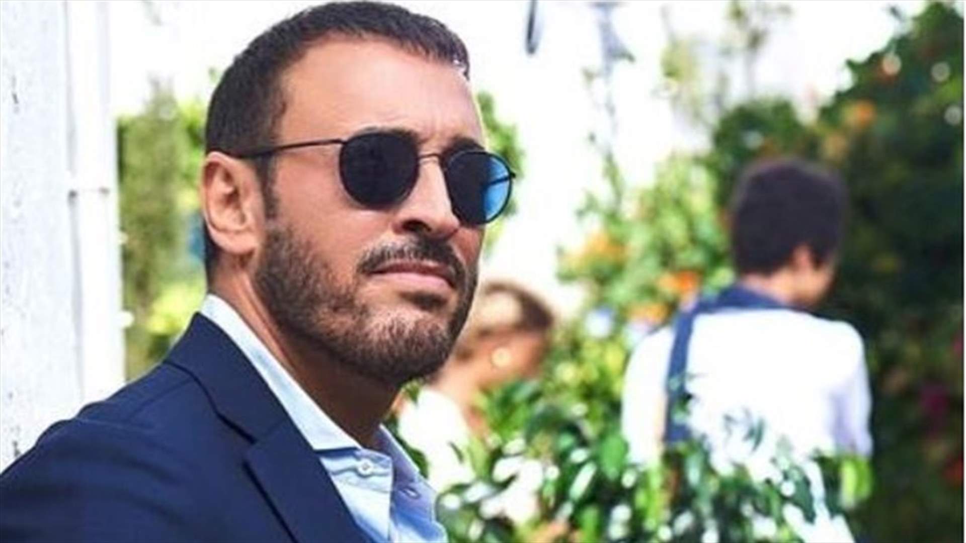 بالفيديو- كاظم الساهر يُحيّر جمهوره: "شو ما تلبس حبيبتي ملاك"