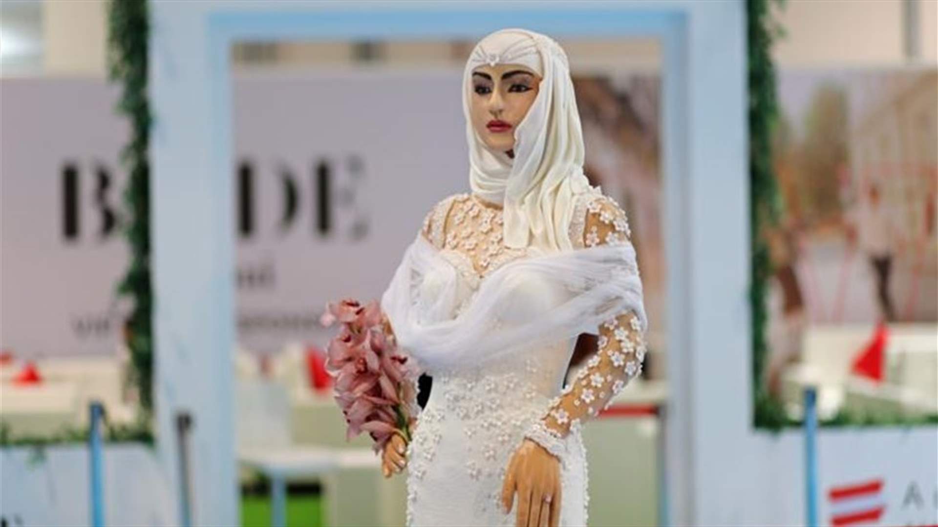 بالصورة- عروس عربية في دبي بقيمة مليون دولار