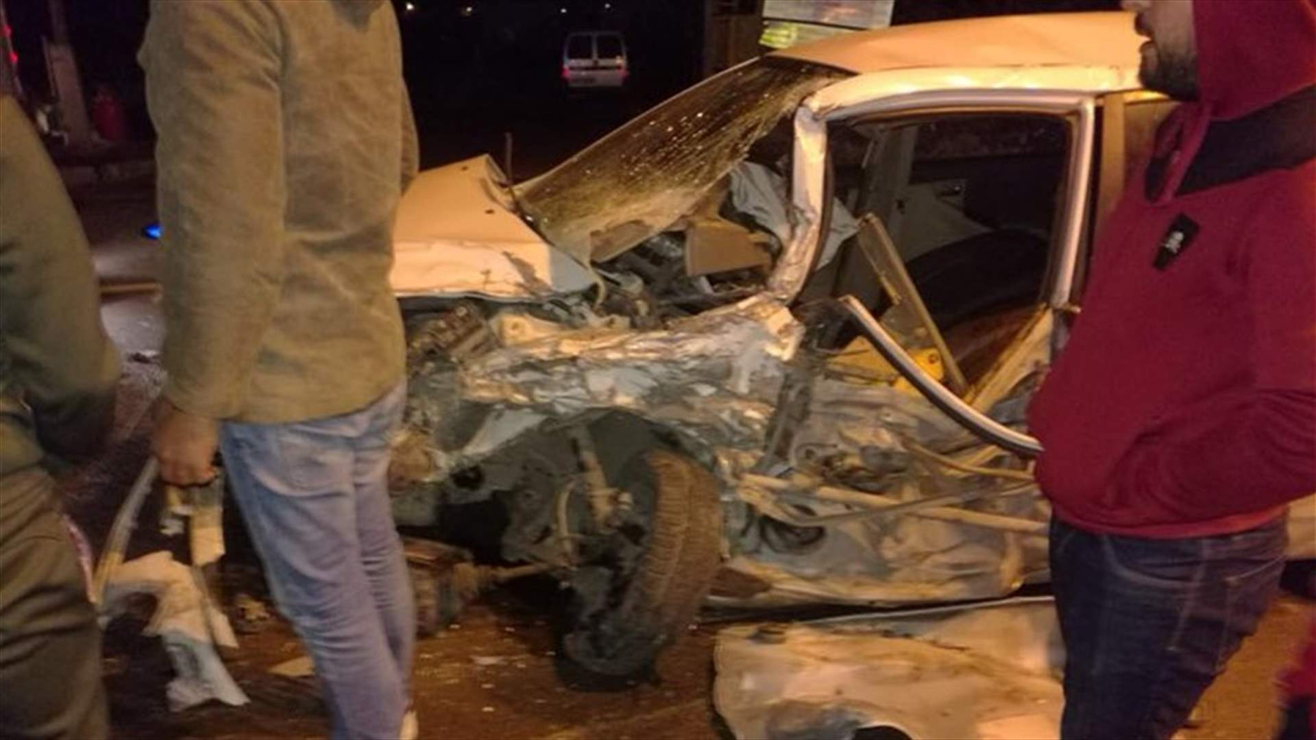 بالصور - قتيل وجريح بحادث مروع على طريق عام الشبريحا-صور