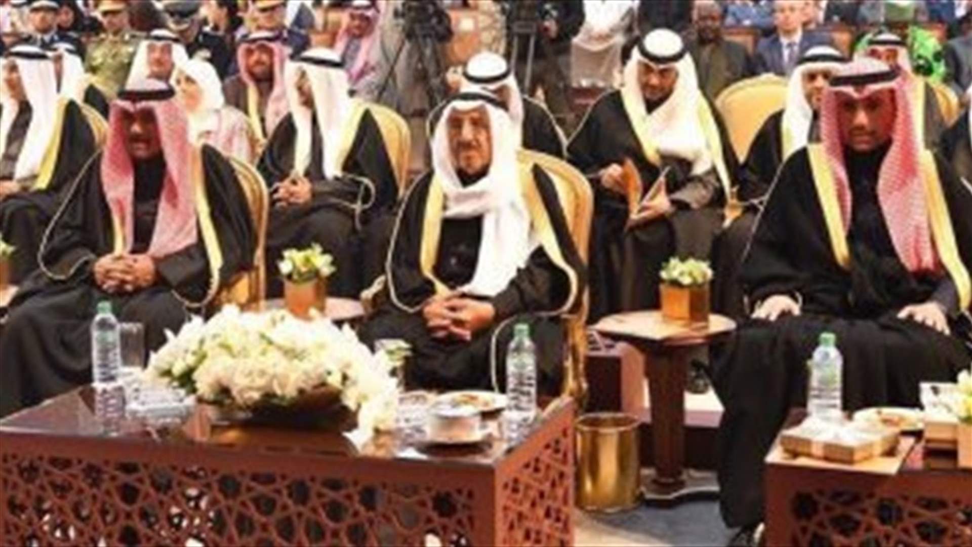 امير الكويت يعلن تقديم ملياري دولار للعراق