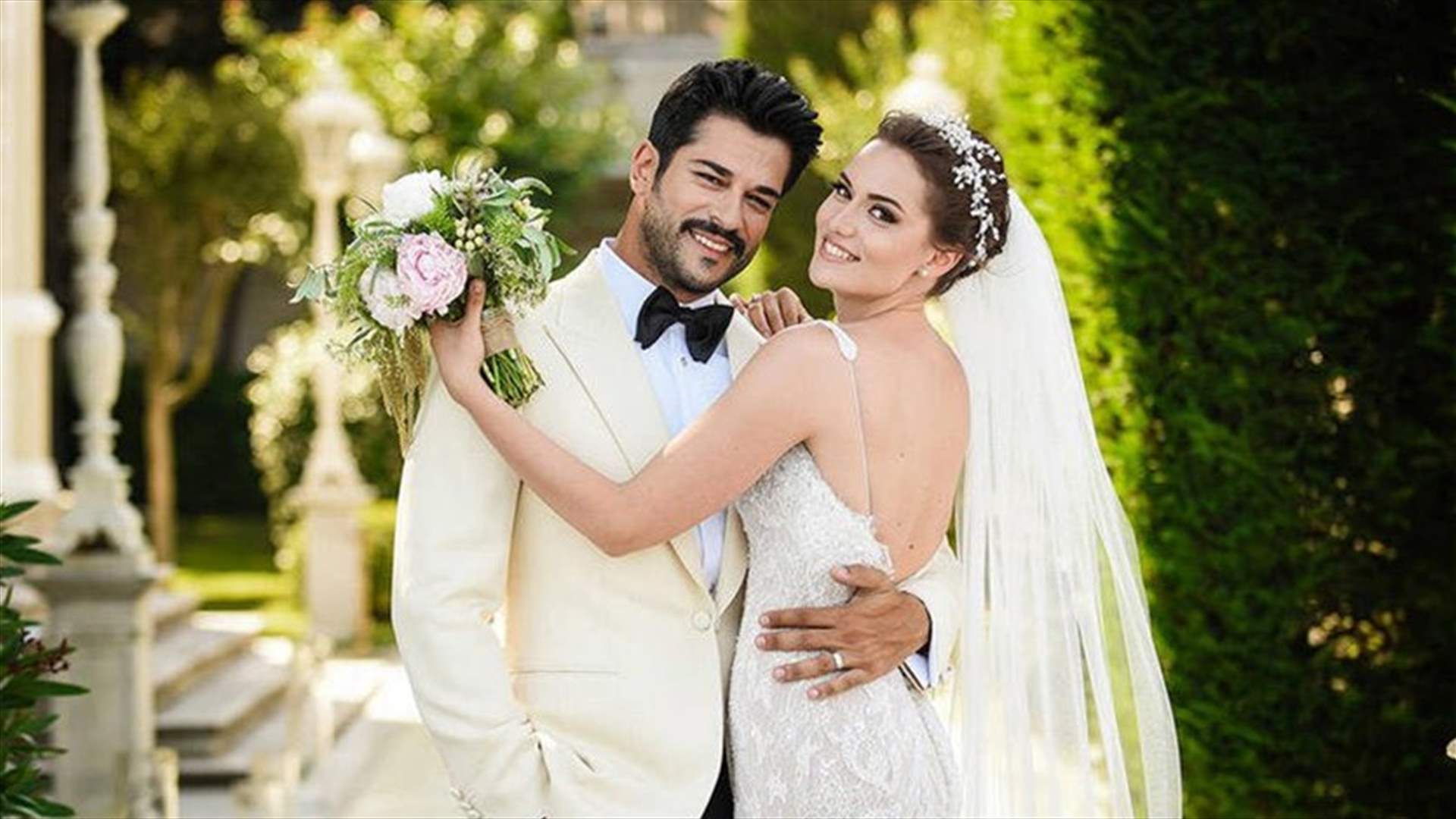 هل الحمل وراء ابتعاد نجمة تركيا الحسناء عن الساحة الفنية؟
