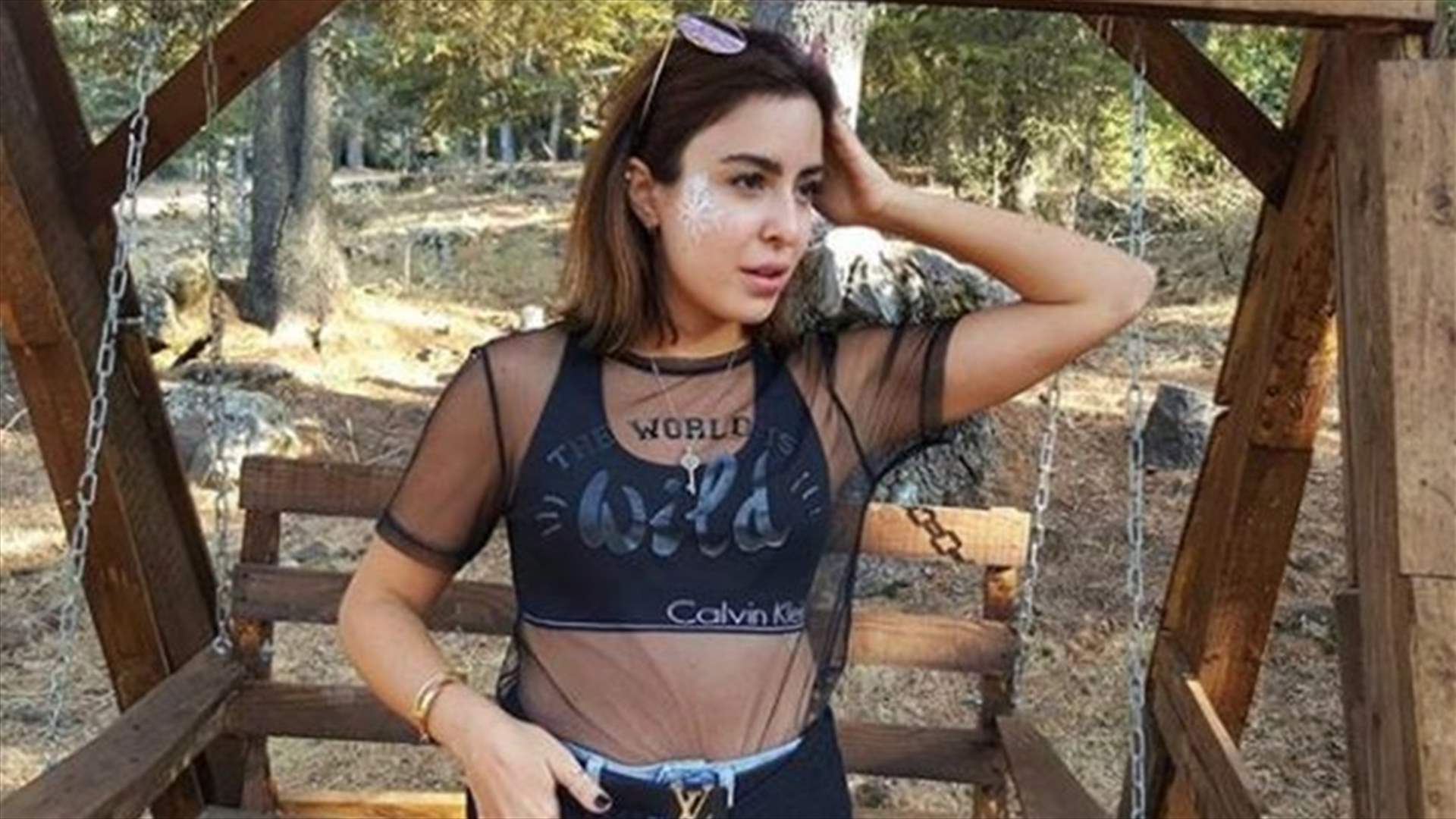 صورة &quot;جريئة&quot; للممثلة سارة أبي كنعان تثير موجة من الانتقادات