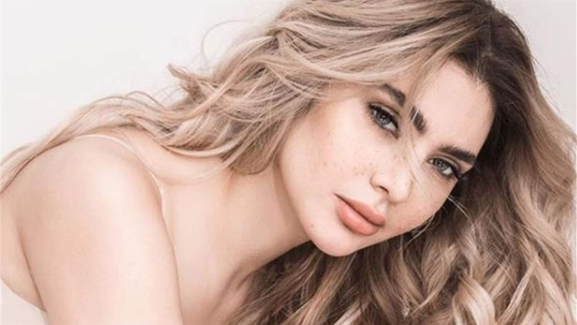 قمر تردّ على منتقدي صورتها... "بتزقفوا للفنانين الأجانب اللي بيعملوا اكتر من هيك"