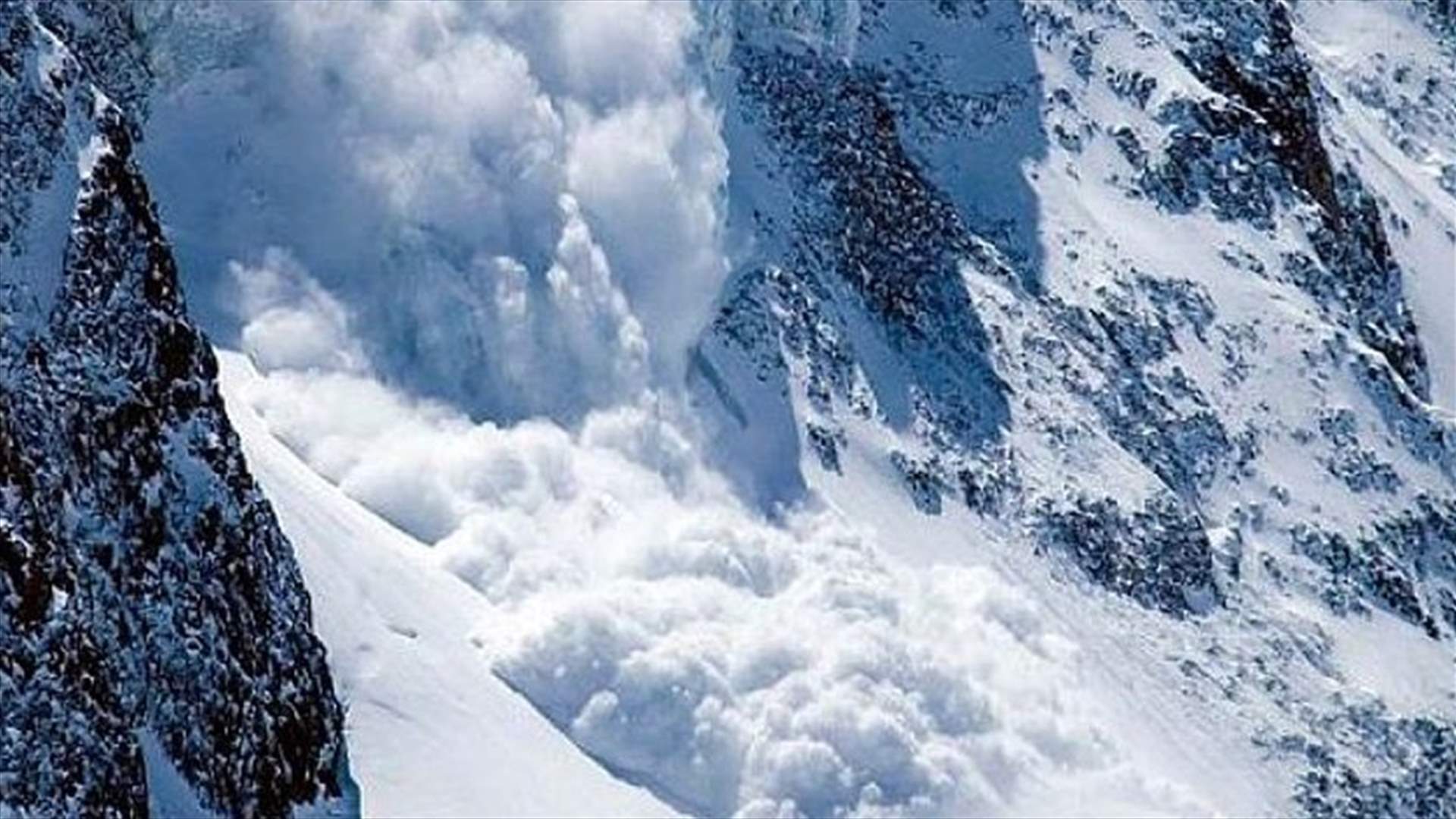Avalanche in French Alps kills two skiers