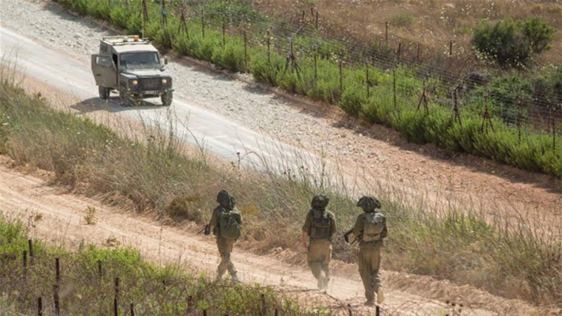 اسرائيل تقوم بأعمال تنظيف بين الجانبين على محور كفركلا...