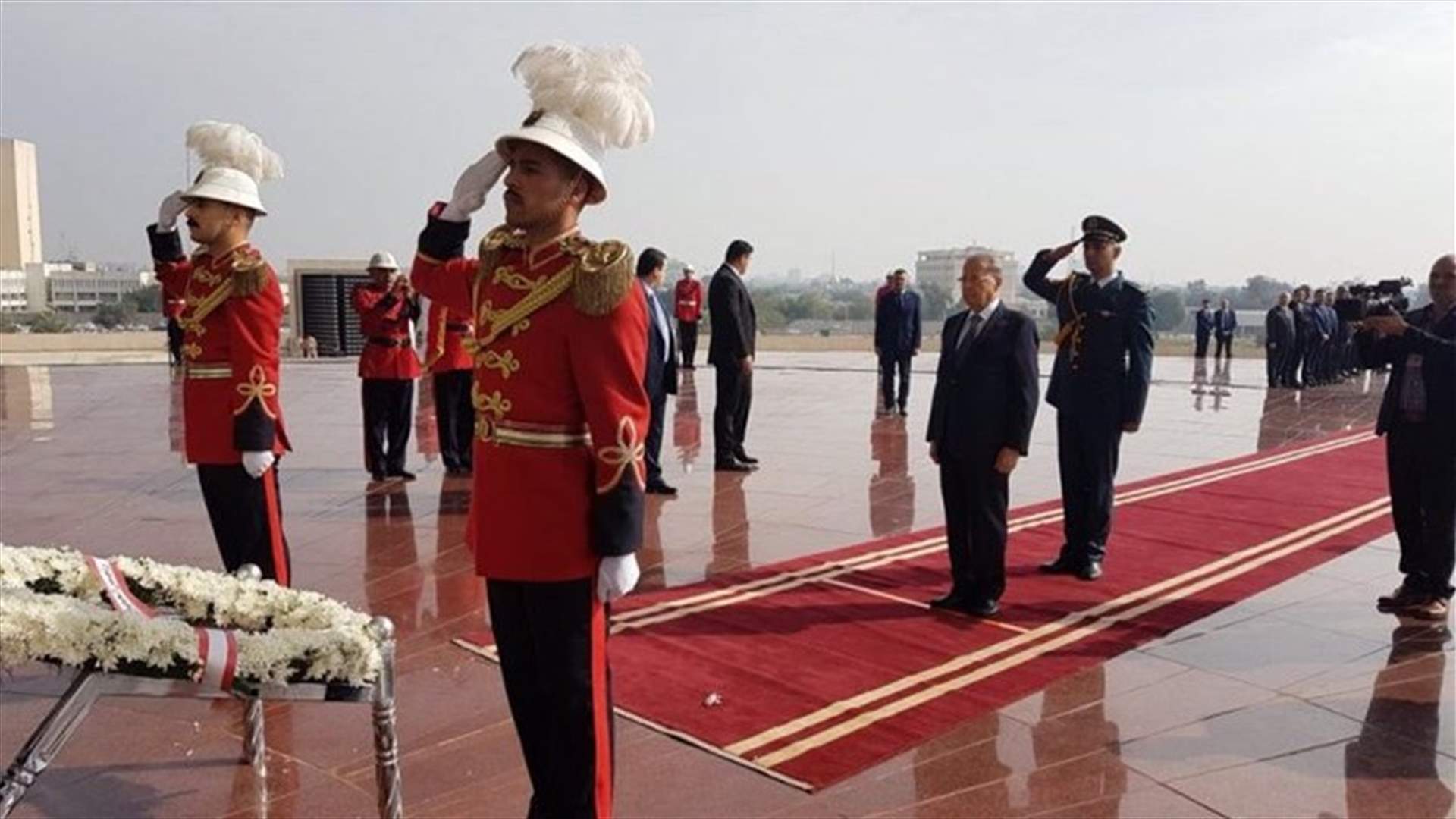 President Aoun places wreath on monument of the &quot;Unknown Soldier&quot; in Baghdad
