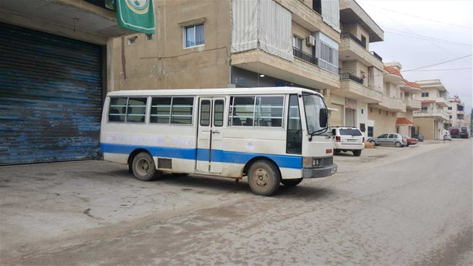 خطف طفلة خلال انتظارها حافلة المدرسة...