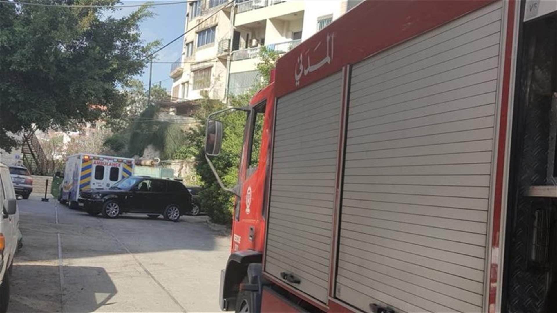 بالصور- حريق داخل فندق في ساحل علما