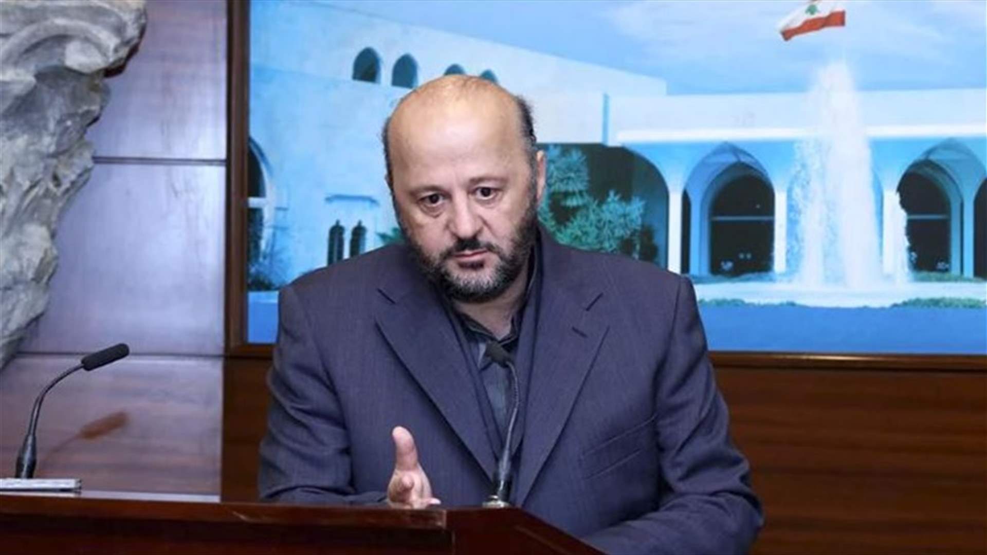 عرض من الرياشي للمرشحين الذين لا يملكون المال لحملتهم الإنتخابية