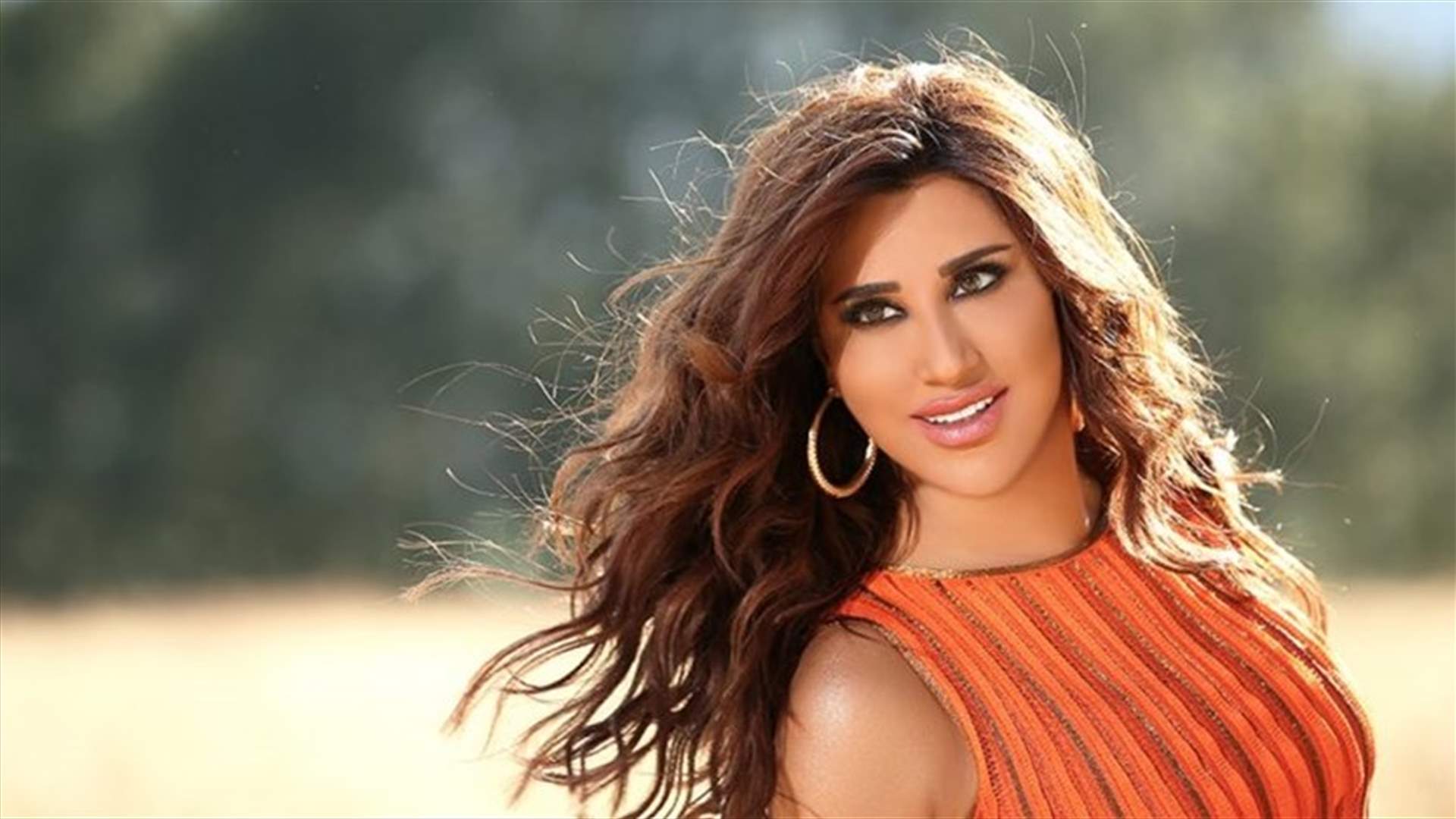 "كلّ الناس بتكبر وإنت بتصغري"... إليكم معايدات النجوم لنجوى كرم في عيدها