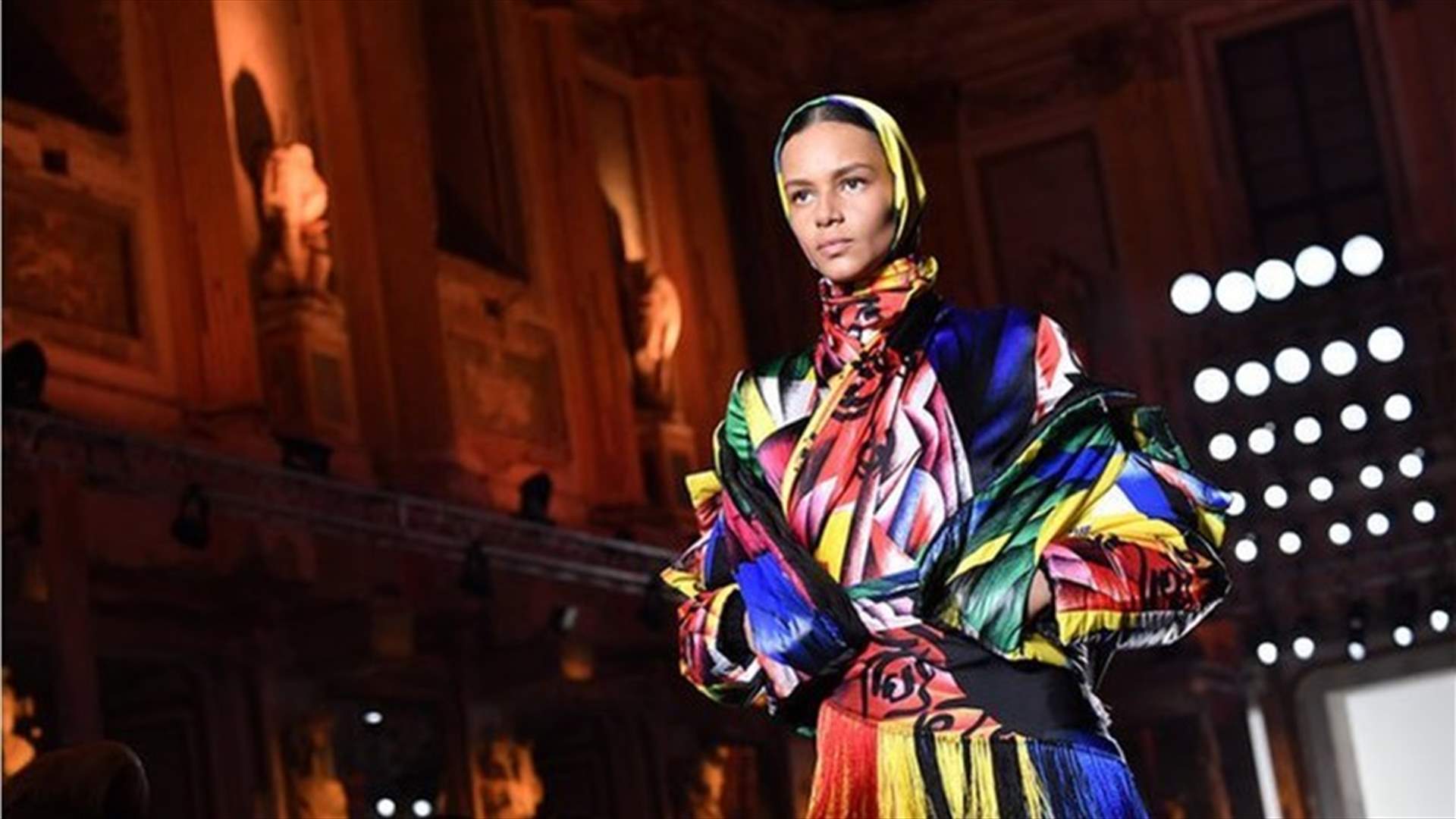 بالصور – الحجاب يجتاح عروض أزياء خريف 2018 في ميلانو!