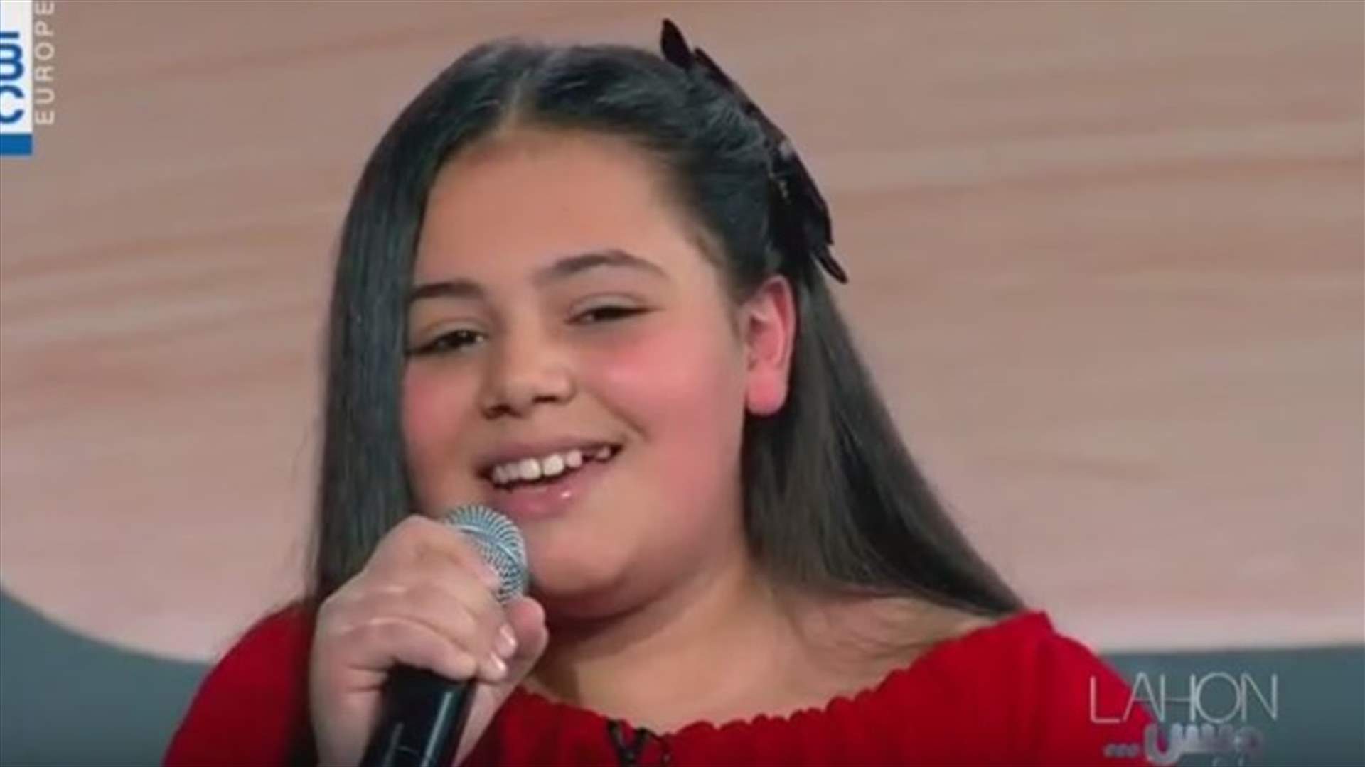 نجمة The Voice Kids تغني بالعربية للمرّة الأولى... وتُبهر الجمهور بصوتها!